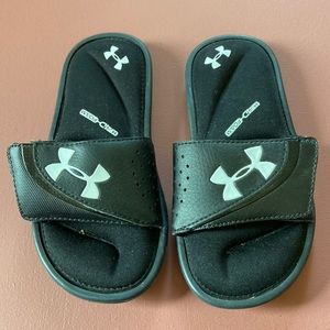Under Armour Boys Slides